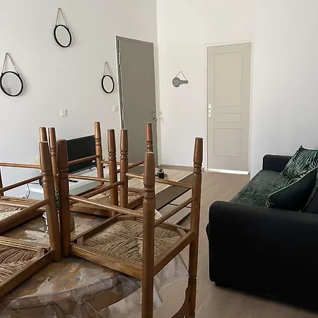 Appartement Douzens * Douzens